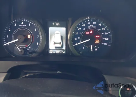 2015 Toyota Sienna Xle 8 Passenger z USA, uszkodzony, nr VIN 5TDYK3DC0FS645224